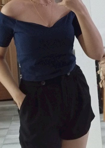 34 Beden mavi Renk kayık yaka crop bluz