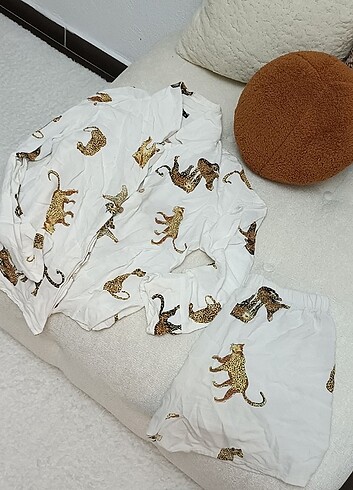 Şortlu leopar takım pijama takimj