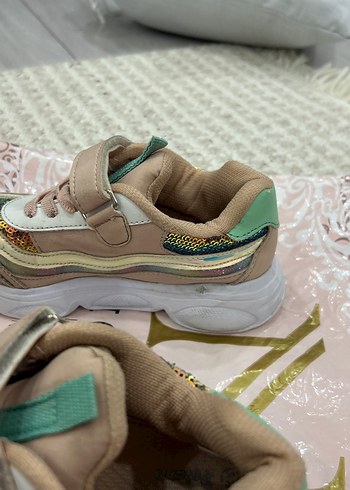 Kız Çocuk Çok Renkli Desenli Spor Ayakkabı - Görsel 4