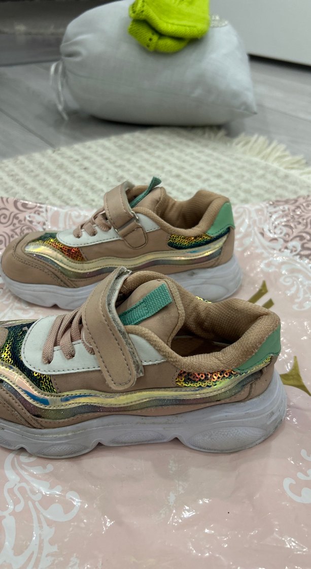 Kız Çocuk Çok Renkli Desenli Spor Ayakkabı - Görsel 3