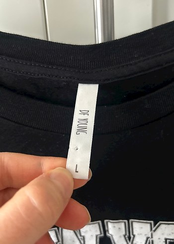 Siyah Baskılı Kadın Tişört - Görsel 4