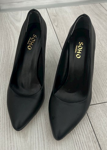 Siyah Parlak Stiletto Topuklu Kadın Ayakkabı - Görsel 2