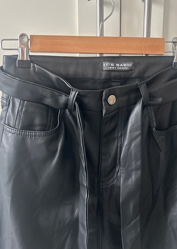 Kemerli Siyah Deri Mini Etek - Görsel 3