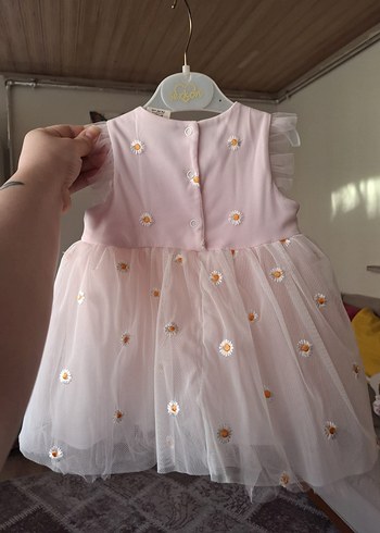 9-12 Ay Beden Kız Çocuk Pembe Nakışlı Fırfırlı Elbise