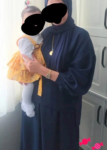 lacivertli alt üst etekli takım