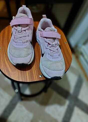Nike kız çocuk spor ayakkabı 