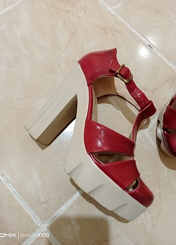 Bordo ayakkabı