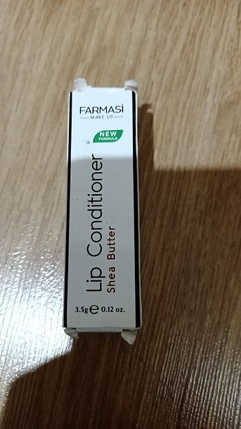 Farmasi Dudak kremi 