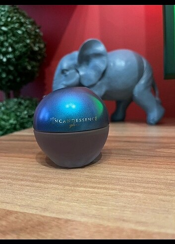 Avon incandessence glow 