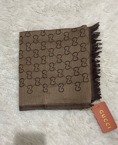 Gucci yün ipek şal