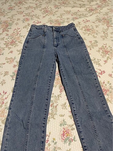 Mom jeans
