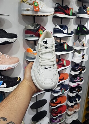 Diğer Nike Yeni Sezon