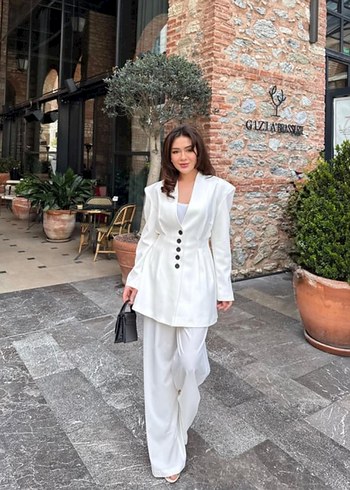 Beyaz Blazer ceket