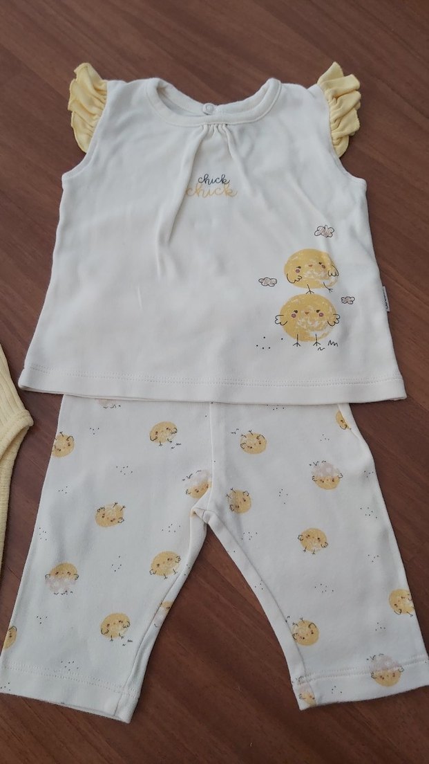 Sarı Fırfırlı Kız Bebek Kısa Kollu Takım - Görsel 3