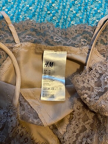xs Beden çeşitli Renk H&M gecelik