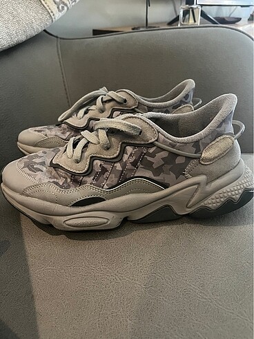 Adidas ozweego