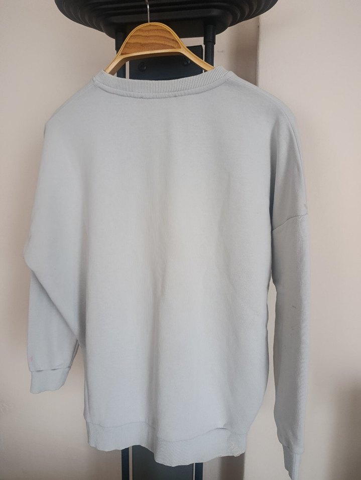 Gri Oversize UCLA Baskılı Kadın Sweatshirt - Görsel 5