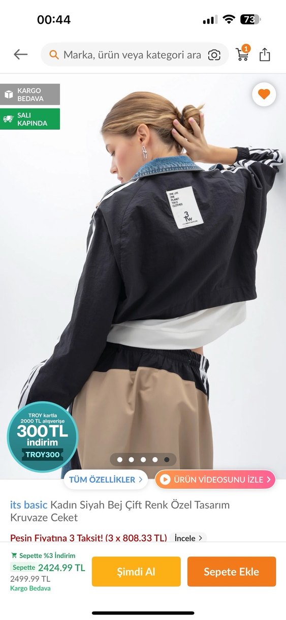 Kadın Bej Siyah Düğmeli Kısa Trençkot - Görsel 5