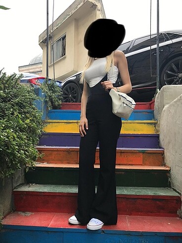 Siyah İnce Askılı V Yakalı Kadın Tulum