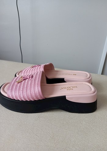 37 Beden pembe Renk Pembe Kadın Dolgu Topuklu Terlik Velcro