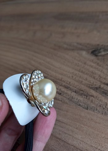 İnci Detaylı Beyaz Elastik Saç Tokası - Görsel 5