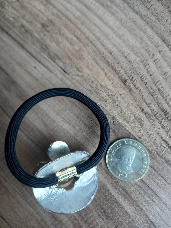 İnci Detaylı Beyaz Elastik Saç Tokası - Görsel 4