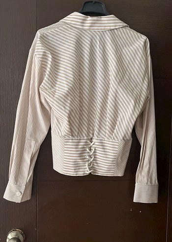 Bej Çizgili Uzun Kollu V Yaka Kadın Gömlek - Görsel 3