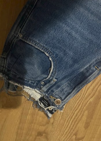 Mavi Yırtmaçlı Salaş Midi Kot Pantolon - Görsel 2