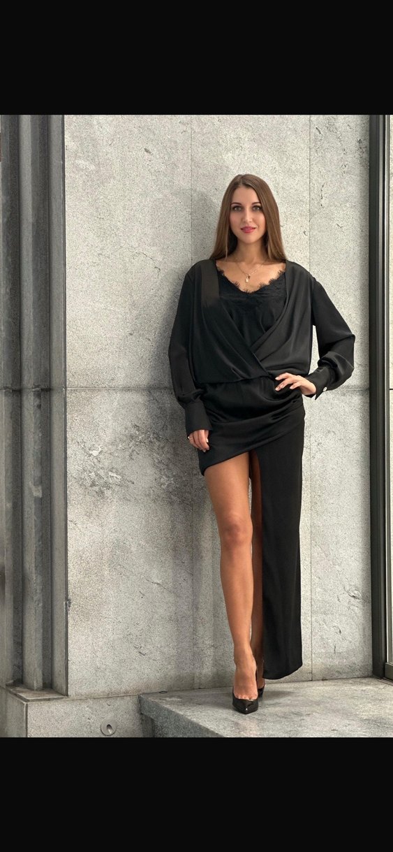 Uzun Siyah V Yaka Drapeli Kadın Abiye Elbise - Görsel 3