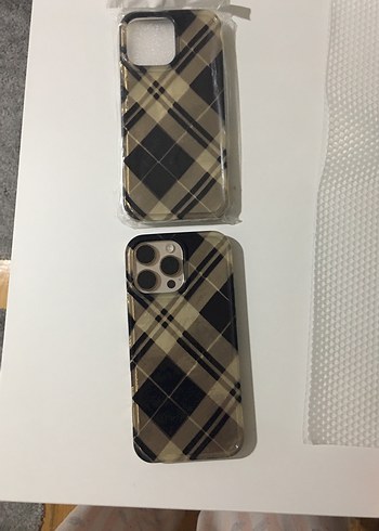 Kahverengi Ekose desenli Telefon Kılıfı 16 pro max - Görsel 3