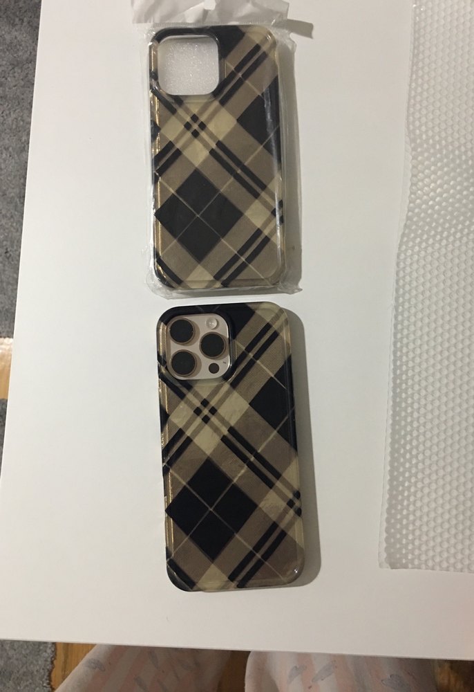 Kahverengi Ekose desenli Telefon Kılıfı 16 pro max - Görsel 3