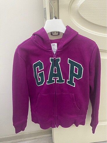 Gap sweet