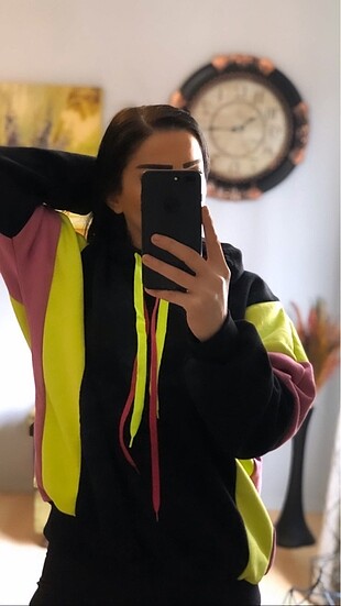 Bu yılın trend sweati bu fiyata kaçırmayın piyasa değeri 79 tl