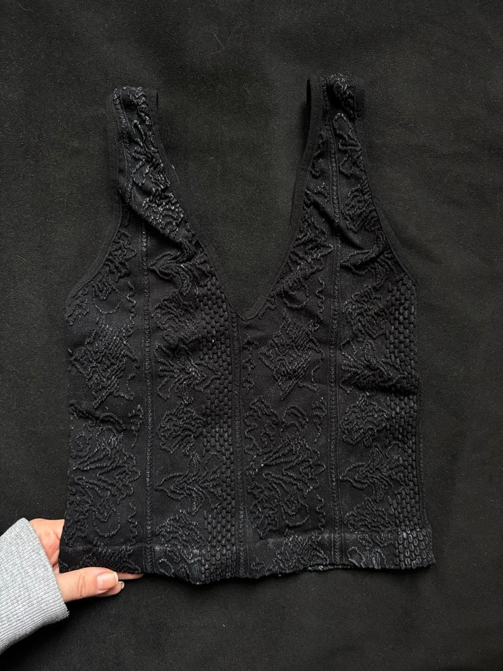 Siyah V Yaka Kadın Crop - Görsel 2