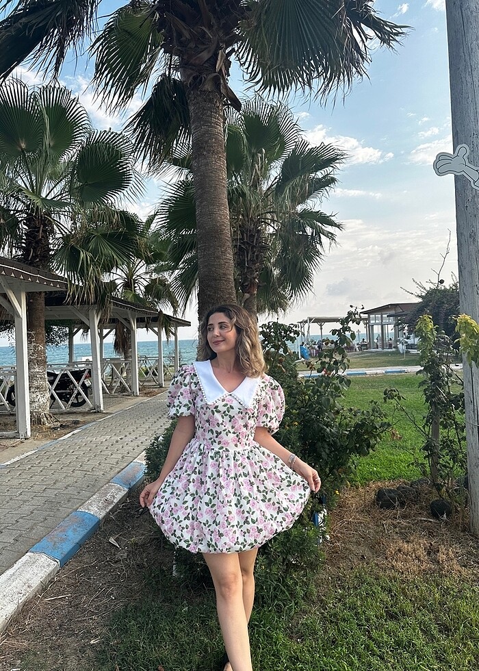 Çiçekli elbise - Görsel 3