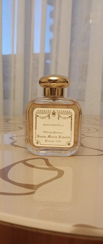 Santa maria novella rosa novella parfüm. 