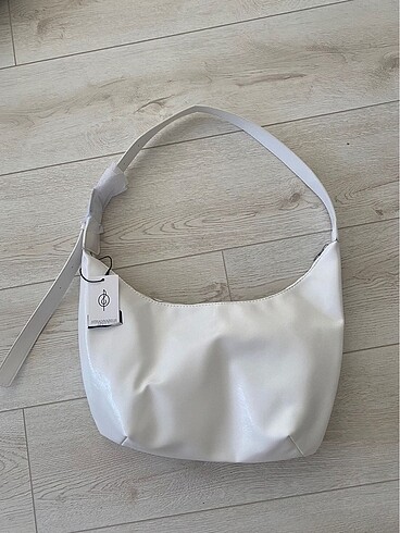 Stradivarius stradivarius etiketli çanta