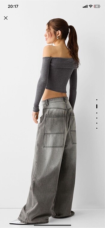 m Beden Bershka etiketli bluz