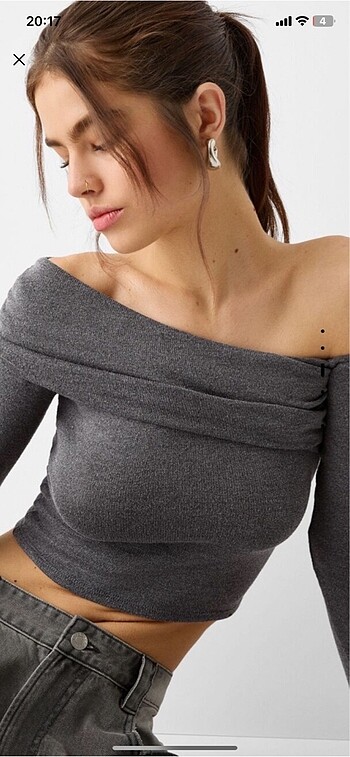 Bershka etiketli bluz