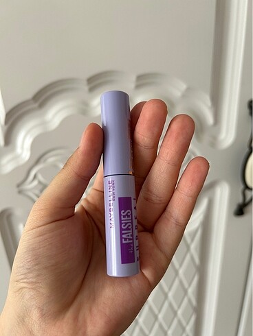 Maybelline surreal maskara