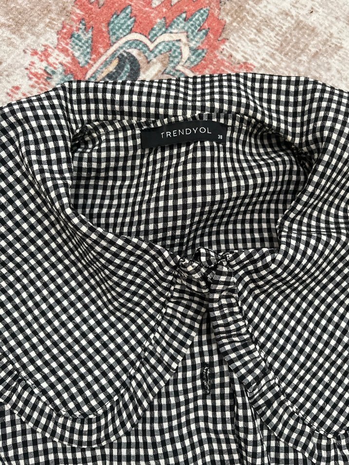 Düğmeli Uzun Kollu Gömlek - Görsel 4