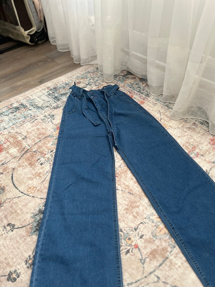 Kadın Mavi Bol Kesim Kemerli Denim Pantolon - Görsel 3