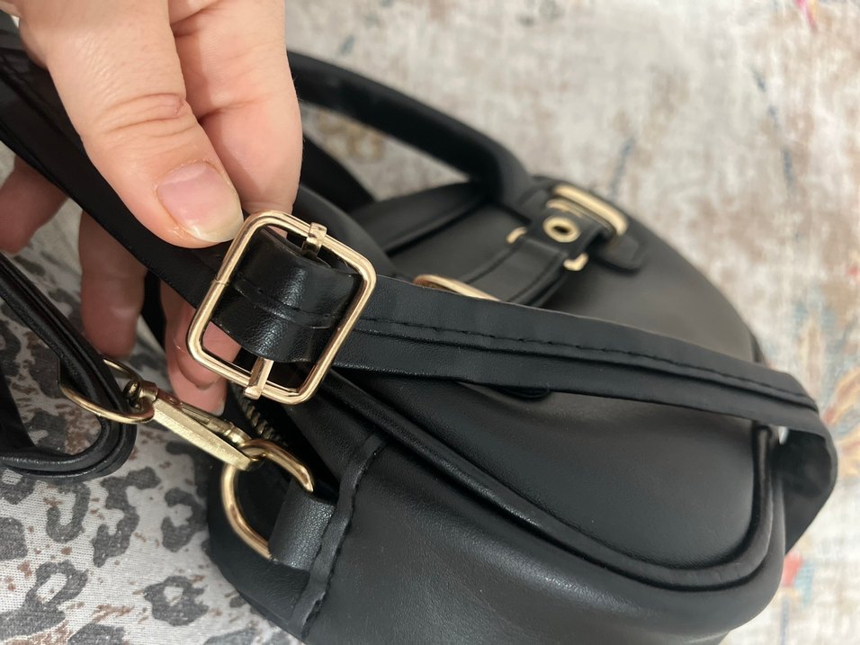 Tokalı Siyah Deri Kadın Çanta - Görsel 2