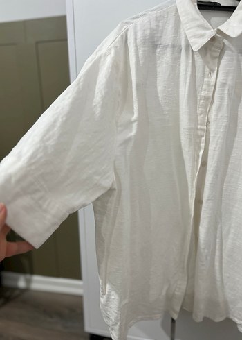 Düğmeli Beyaz Keten Kadın Gömlek - Görsel 2