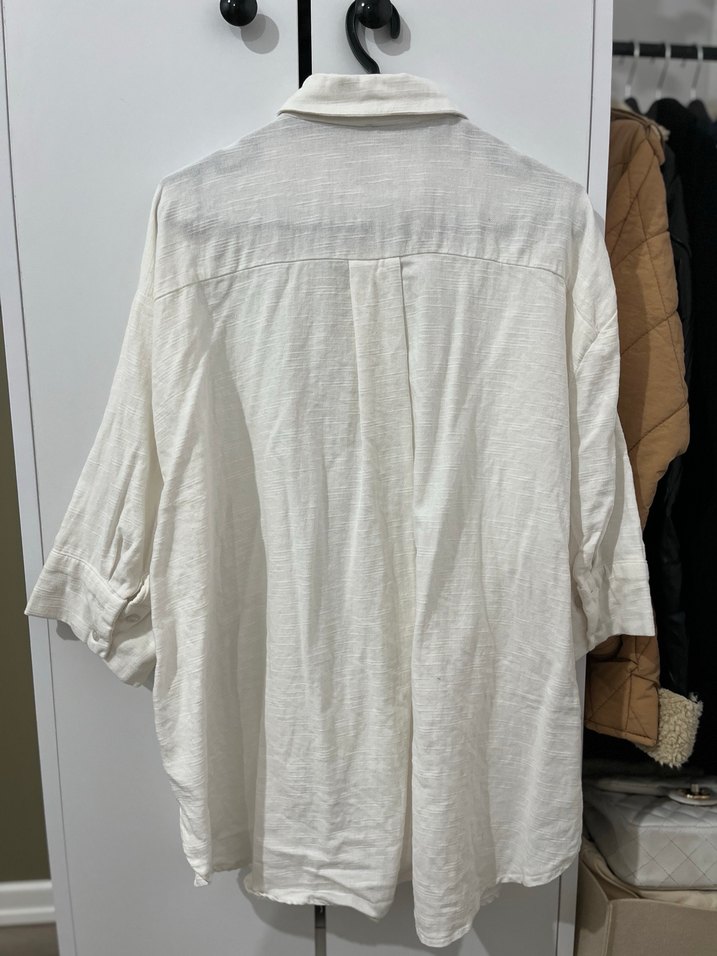 Düğmeli Beyaz Keten Kadın Gömlek - Görsel 4