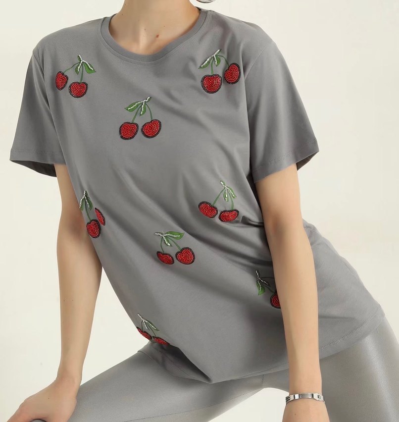 Kiraz Nakışlı Gri Kadın Tişört - Görsel 2