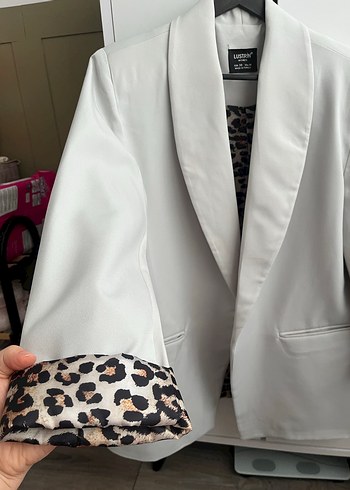 Leopar Desenli Gri Kadın Blazer Ceket - Görsel 4