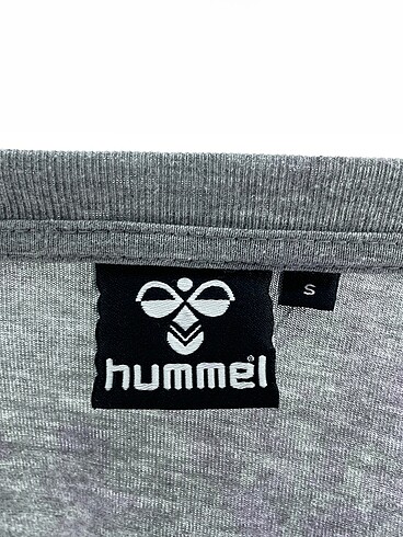 s Beden gri Renk Hummel T-shirt %70 İndirimli.
