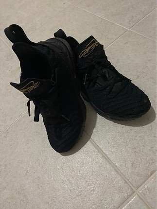 Nike Lebron 16 ım King