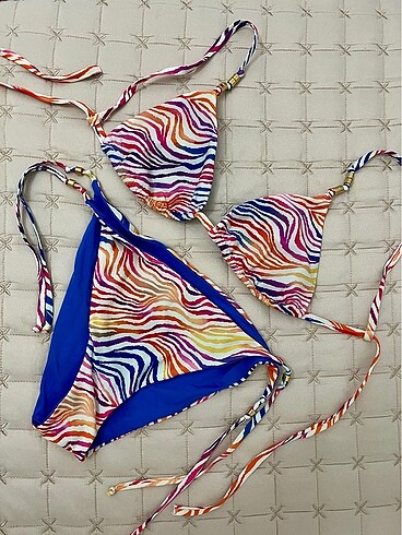 Calzedonia desenli bikini takımı